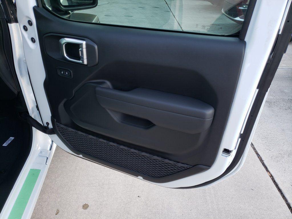 new 2026 Jeep Wrangler car, priced at $35,265