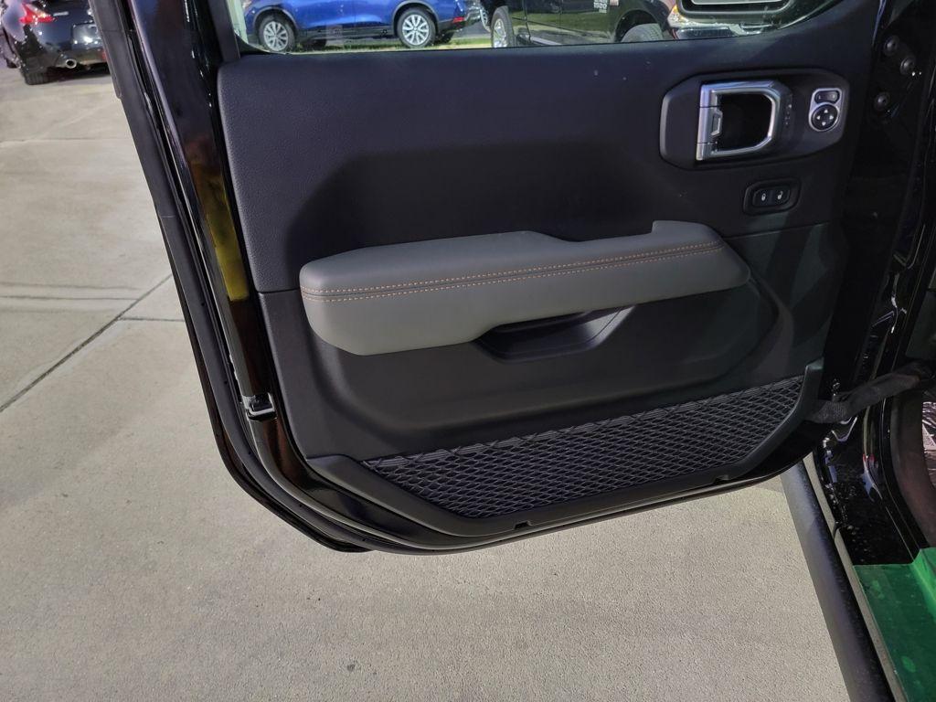 new 2026 Jeep Gladiator car, priced at $50,293