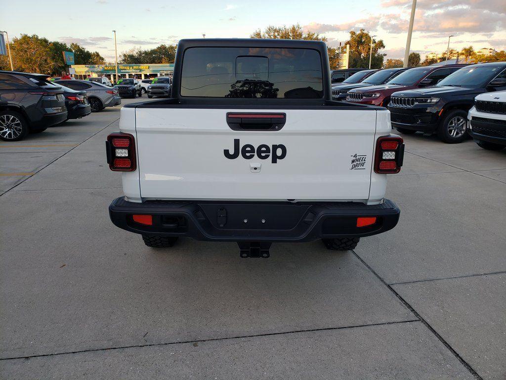 new 2026 Jeep Gladiator car, priced at $43,675