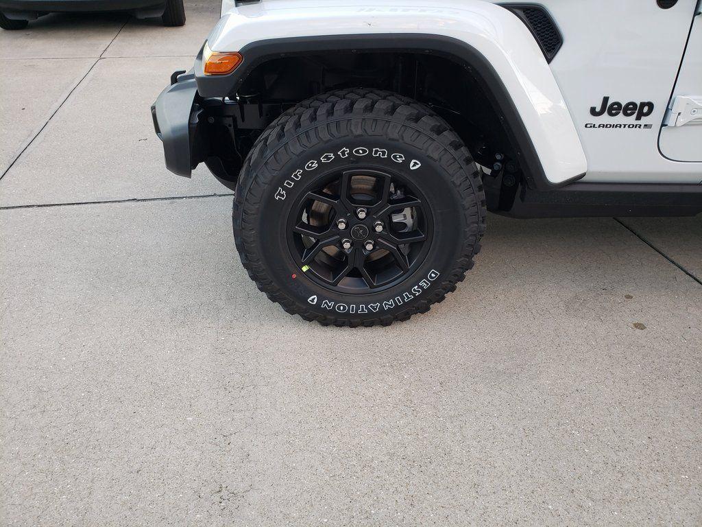 new 2026 Jeep Gladiator car, priced at $43,675