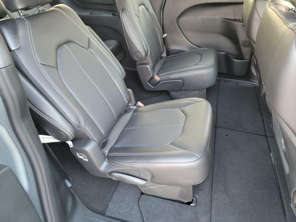 new 2026 Chrysler Pacifica car, priced at $38,906