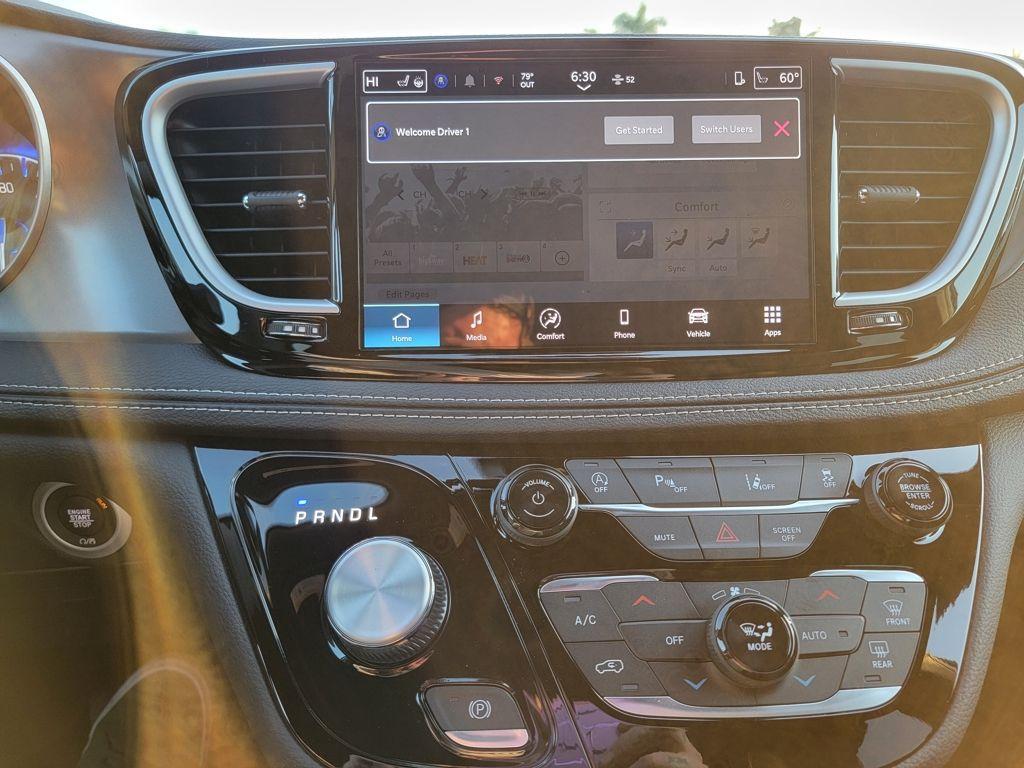 new 2026 Chrysler Pacifica car, priced at $38,906