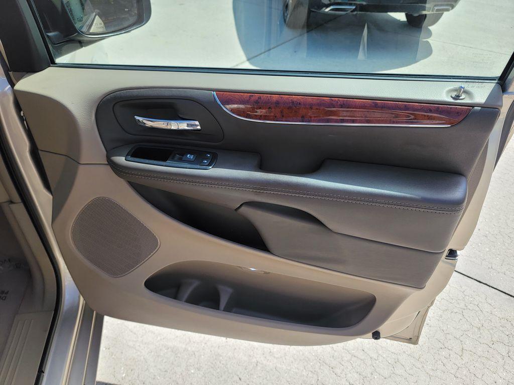 used 2015 Chrysler Town & Country car, priced at $10,111