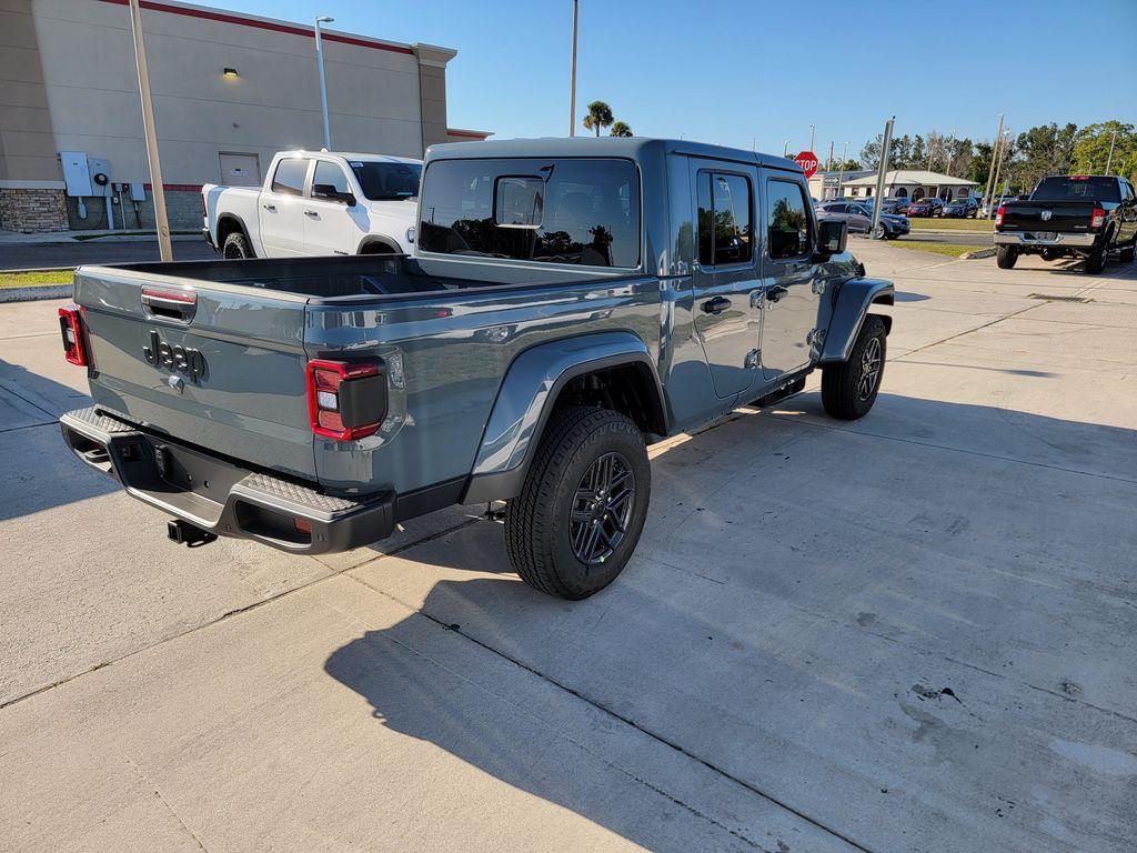 new 2026 Jeep Gladiator car, priced at $42,989
