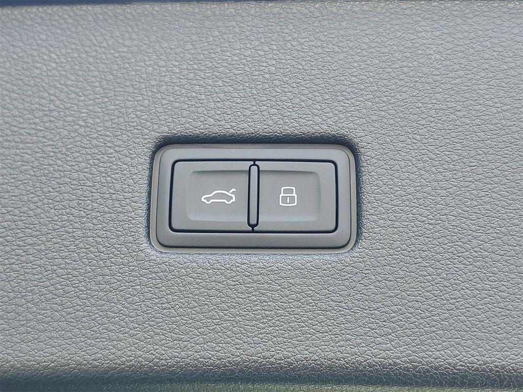 new 2026 Audi Q8 car, priced at $81,914