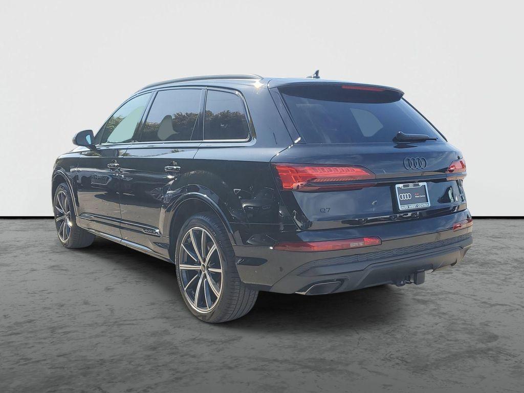 new 2026 Audi Q7 car, priced at $69,882