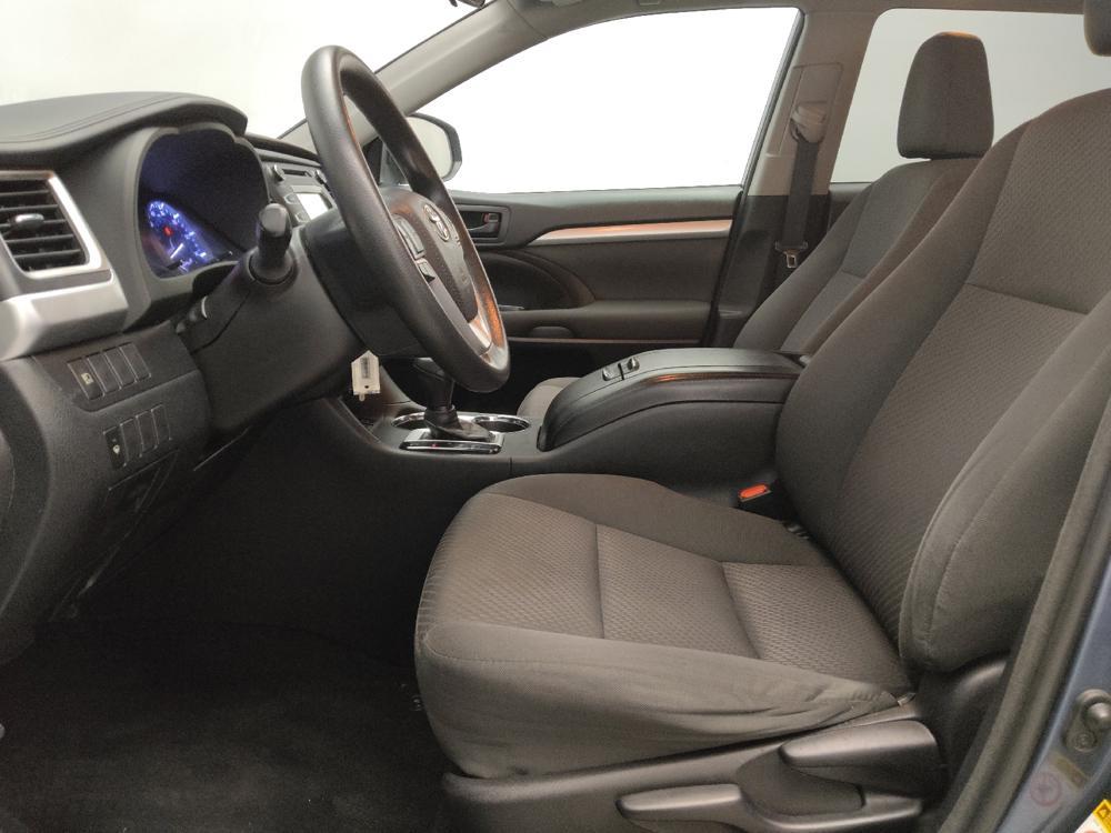 used 2018 Toyota Highlander car, priced at $21,195