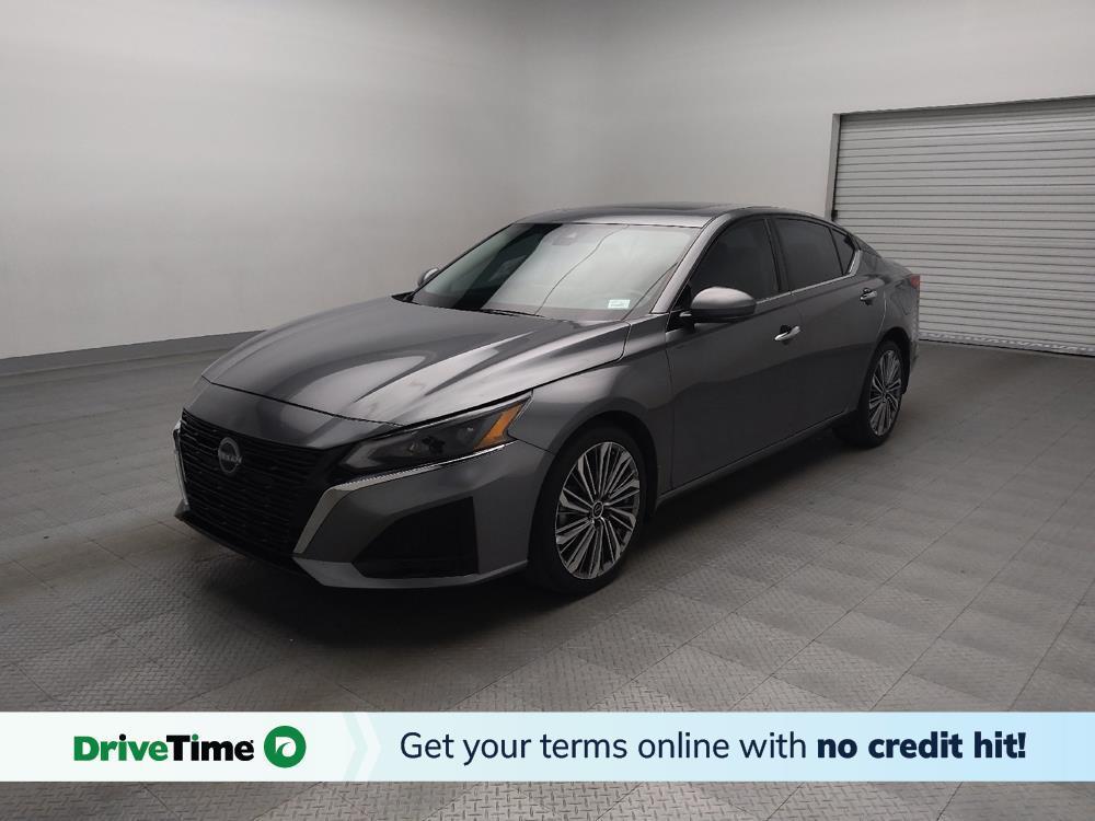 used 2023 Nissan Altima car, priced at $26,995