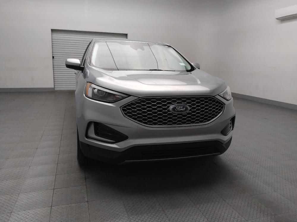 used 2024 Ford Edge car, priced at $27,095