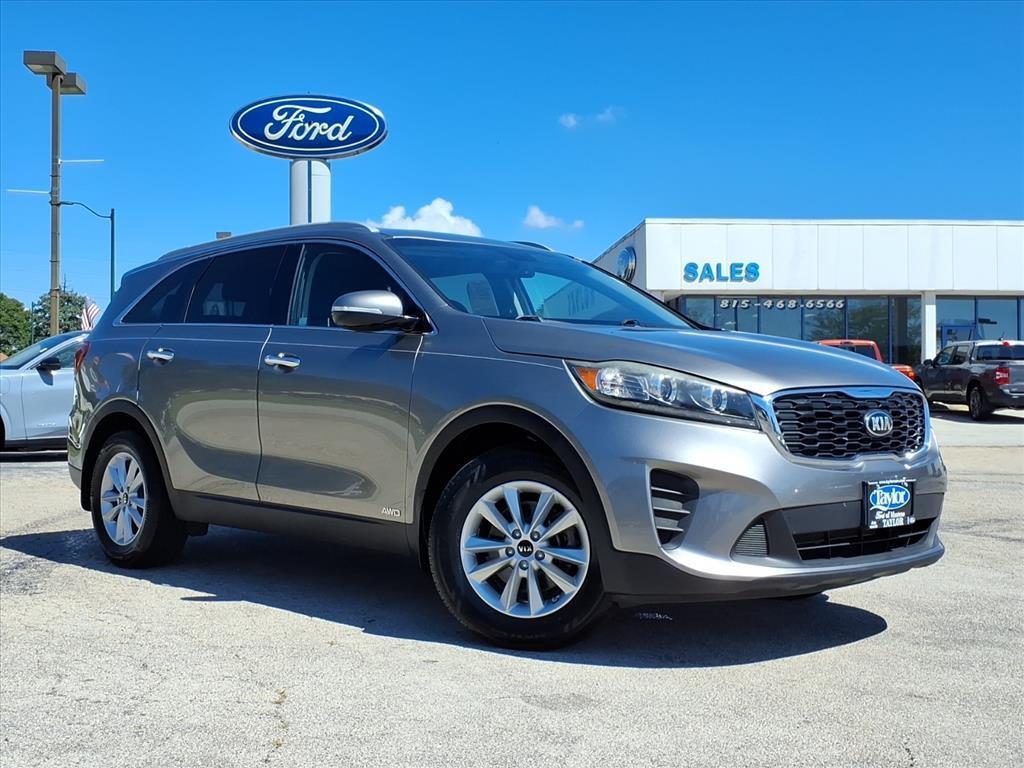 used 2019 Kia Sorento car, priced at $8,856