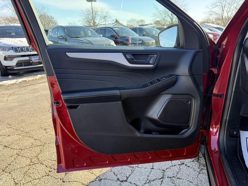 used 2022 Ford Escape car, priced at $15,667