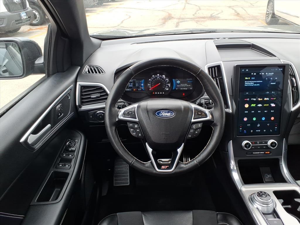 used 2022 Ford Edge car, priced at $32,396
