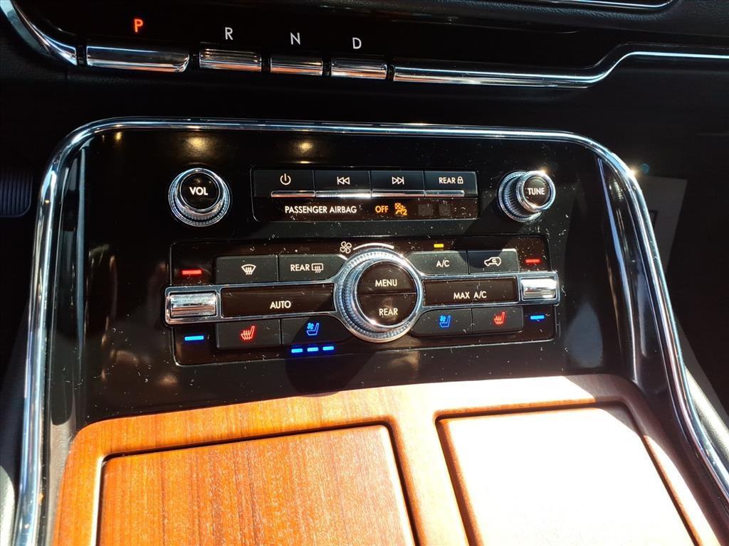 used 2024 Lincoln Navigator car, priced at $59,496