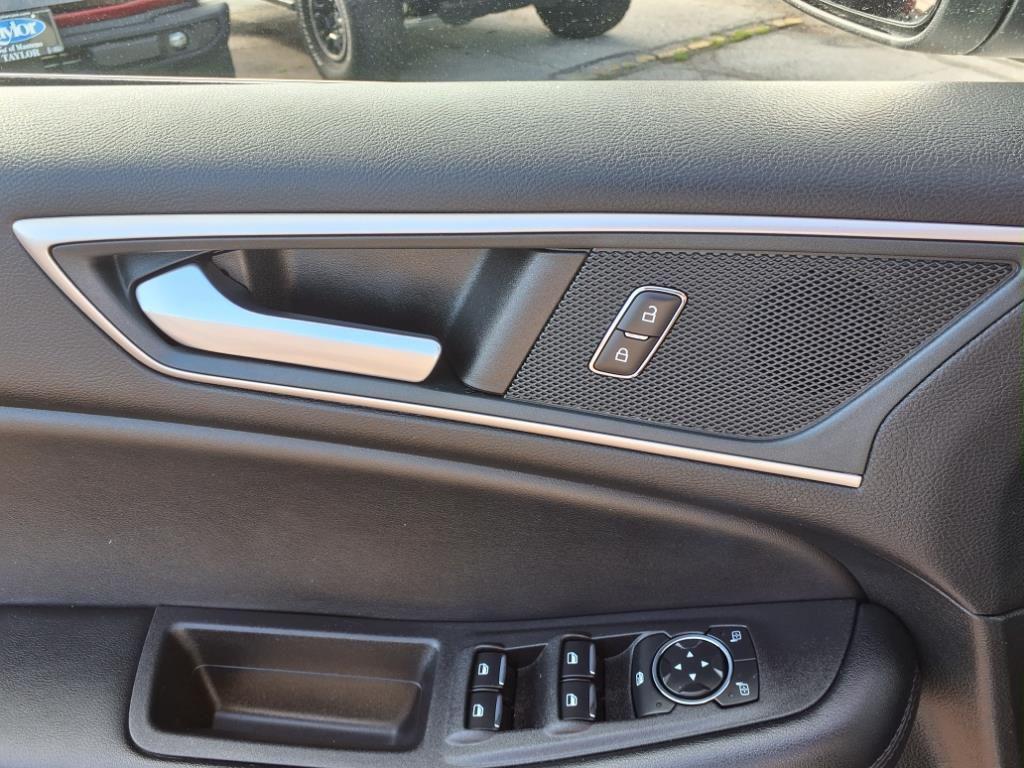 used 2024 Ford Edge car, priced at $28,994