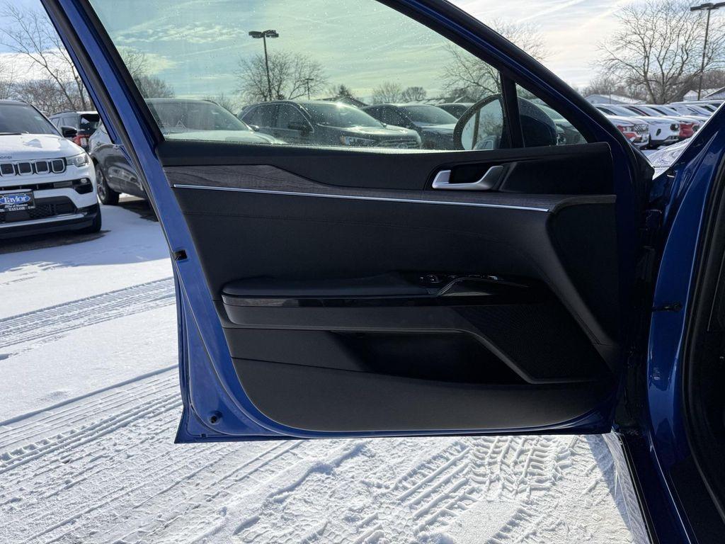 used 2023 Kia K5 car, priced at $22,996