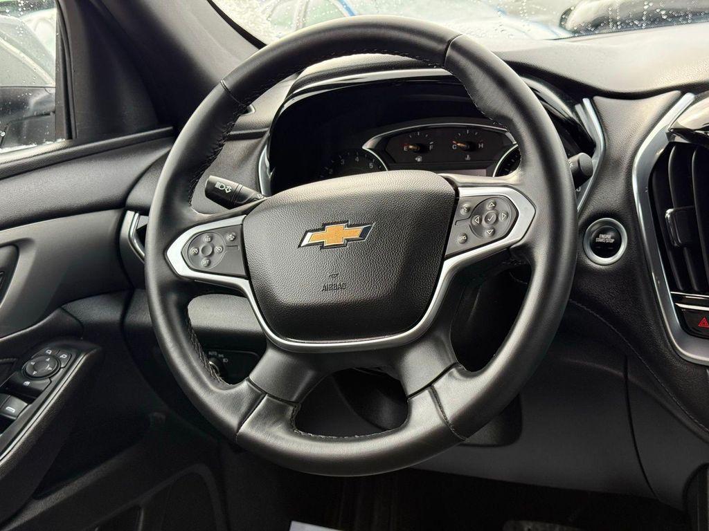 used 2023 Chevrolet Traverse car, priced at $33,995