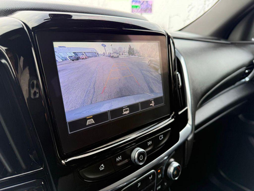 used 2023 Chevrolet Traverse car, priced at $33,995