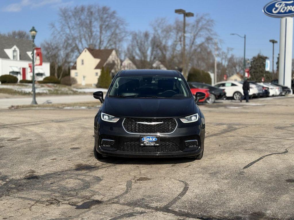 used 2023 Chrysler Pacifica car, priced at $25,496