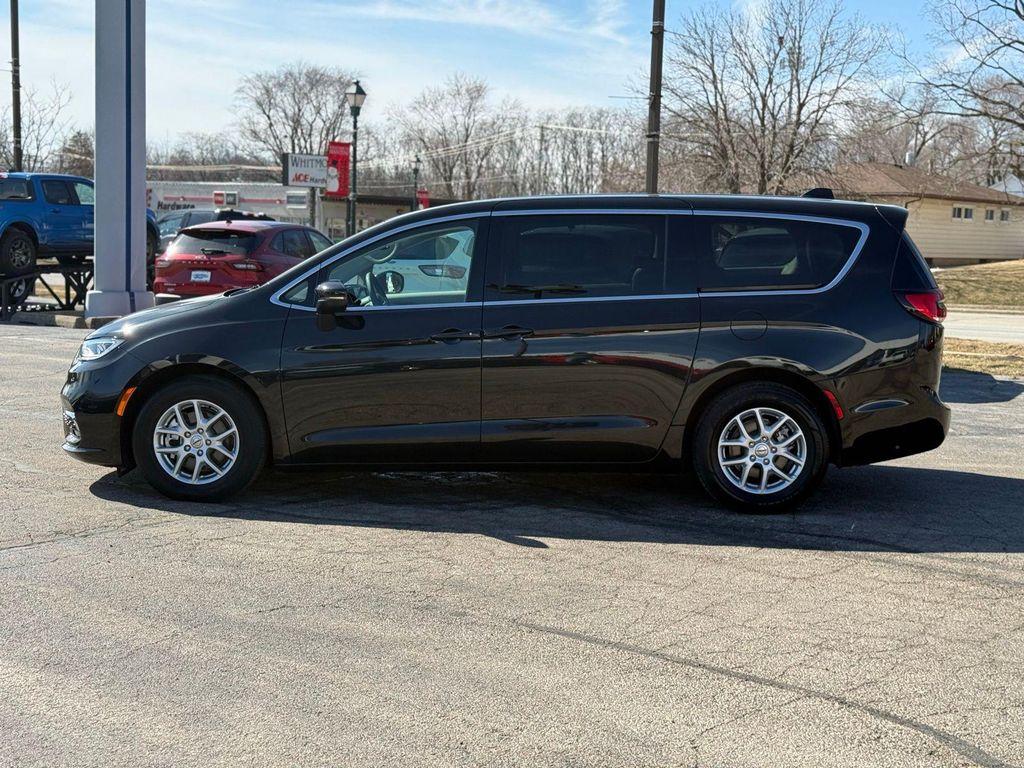 used 2023 Chrysler Pacifica car, priced at $25,496