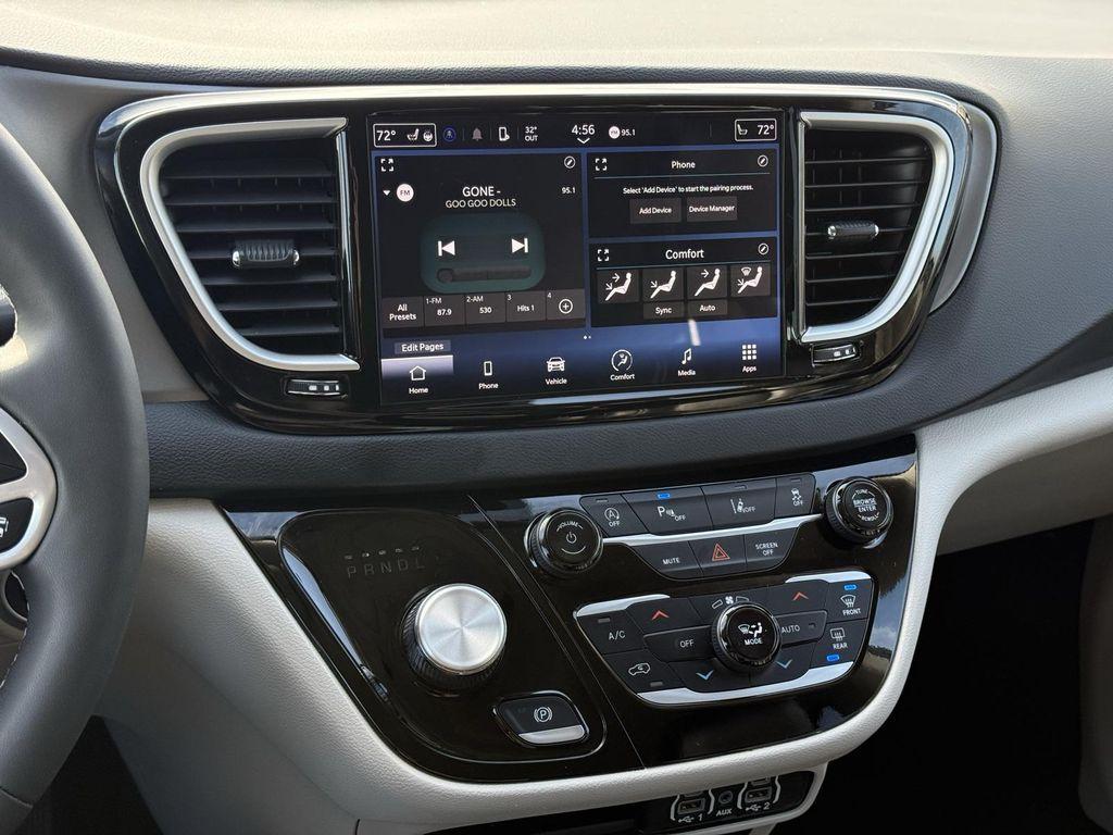 used 2023 Chrysler Pacifica car, priced at $25,496