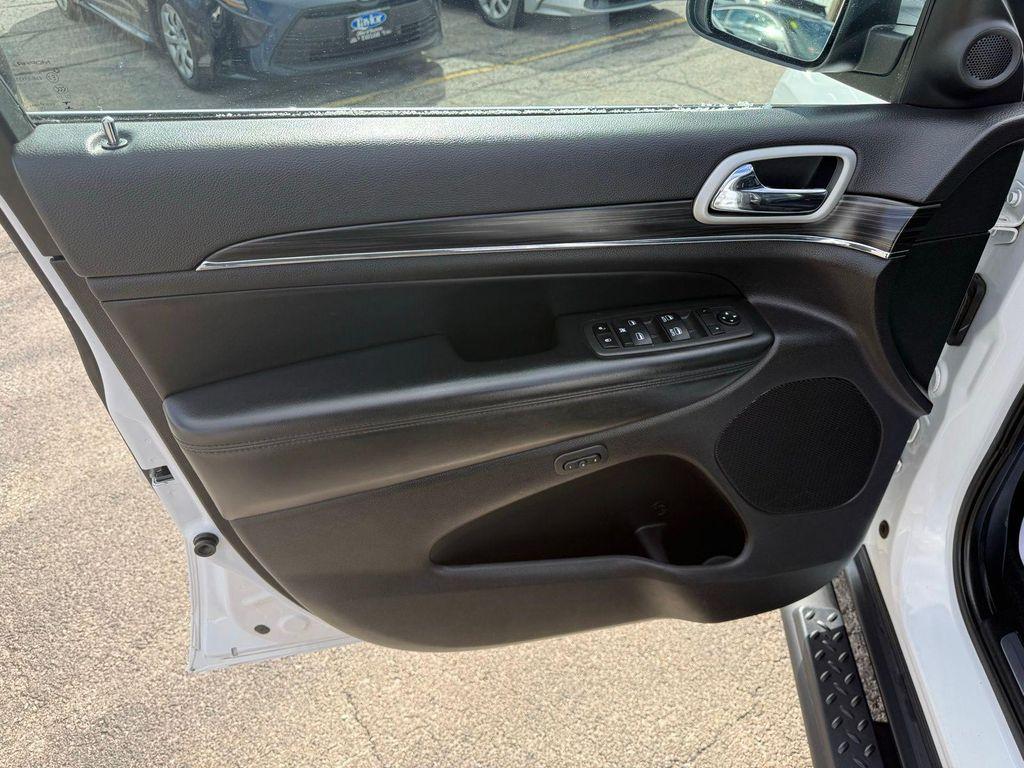 used 2022 Jeep Grand Cherokee car, priced at $26,996