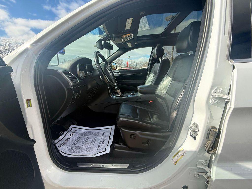 used 2022 Jeep Grand Cherokee car, priced at $26,996