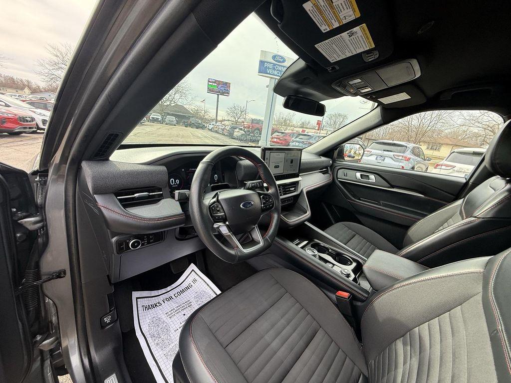 used 2025 Ford Explorer car, priced at $39,998