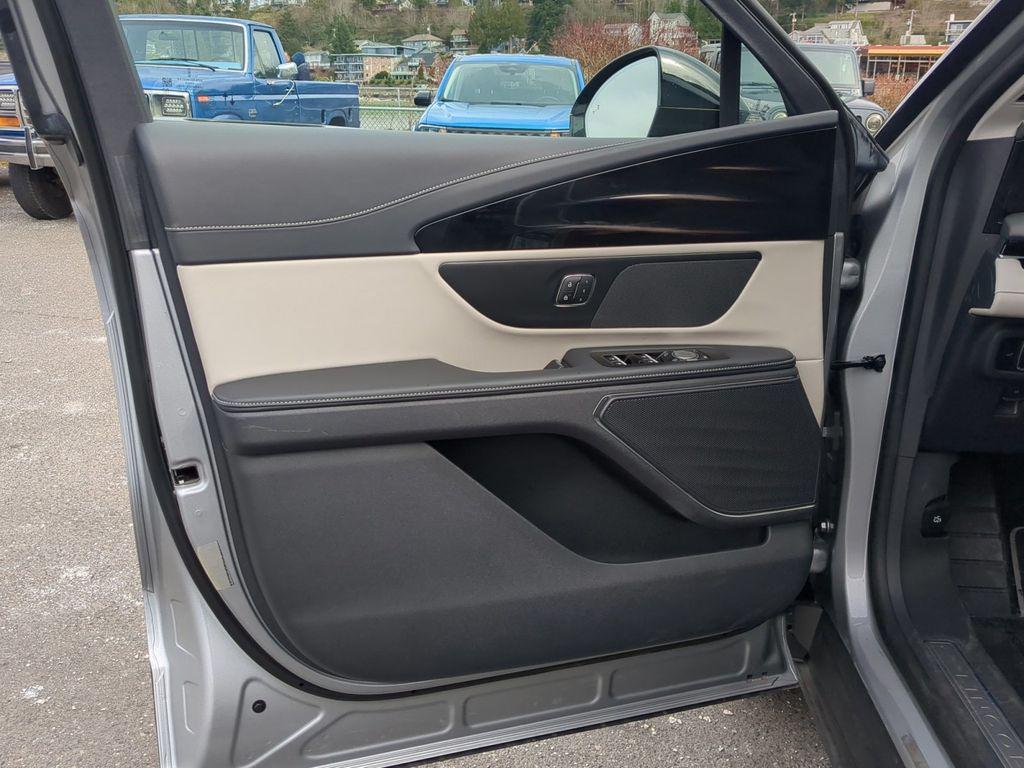 used 2025 Lincoln Nautilus car, priced at $51,481