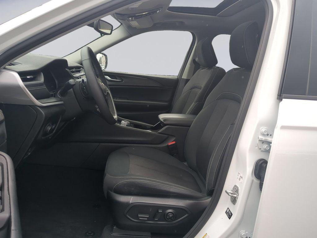 used 2023 Jeep Grand Cherokee L car, priced at $29,181