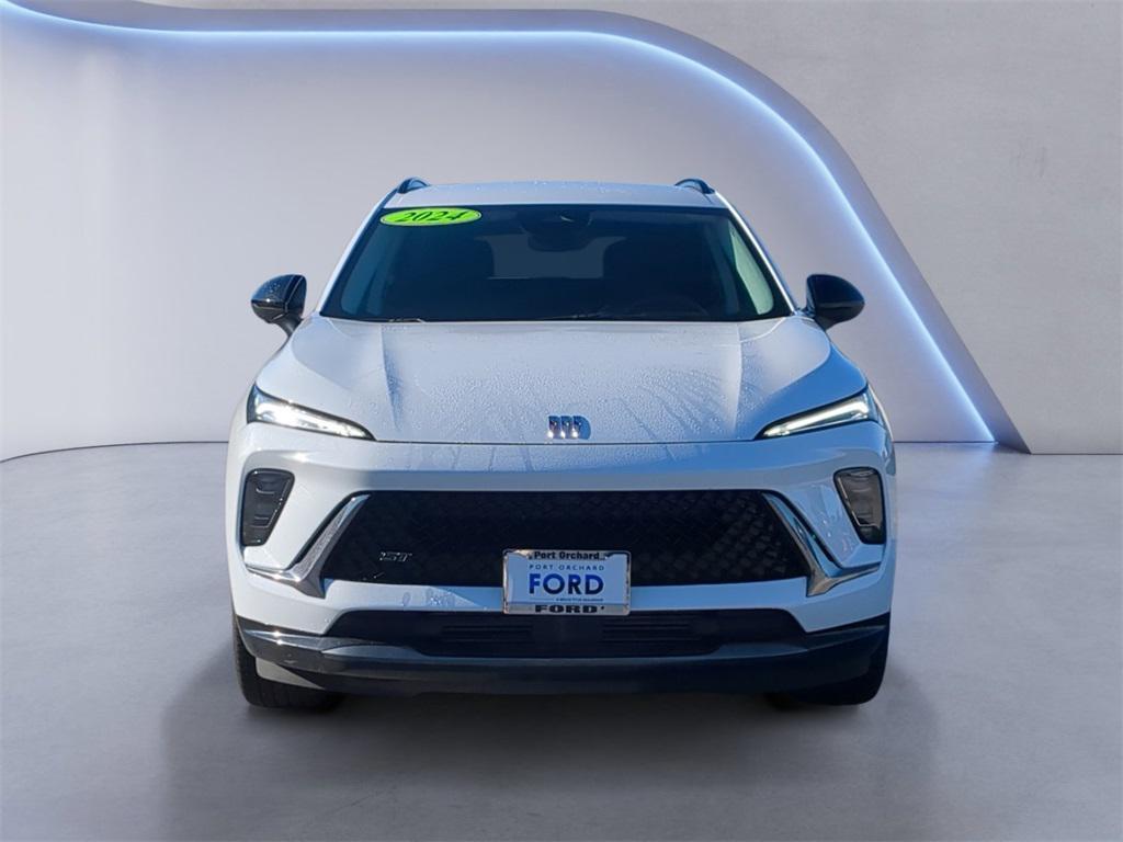 used 2024 Buick Envision car, priced at $28,681