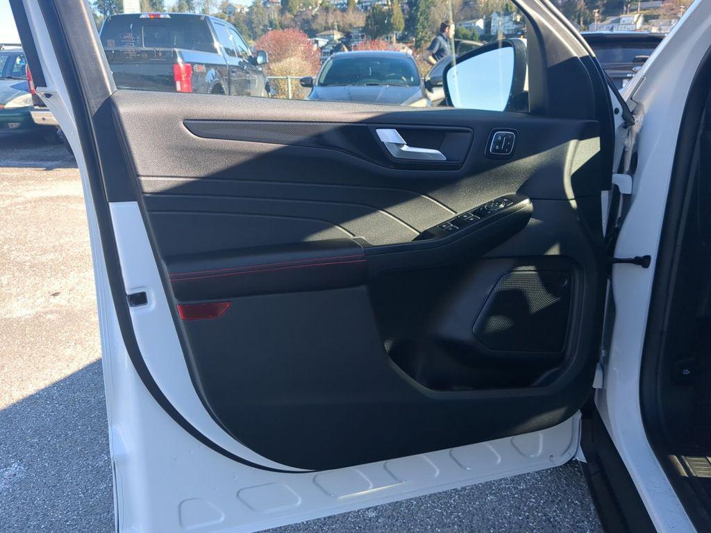 used 2025 Ford Escape car, priced at $32,981