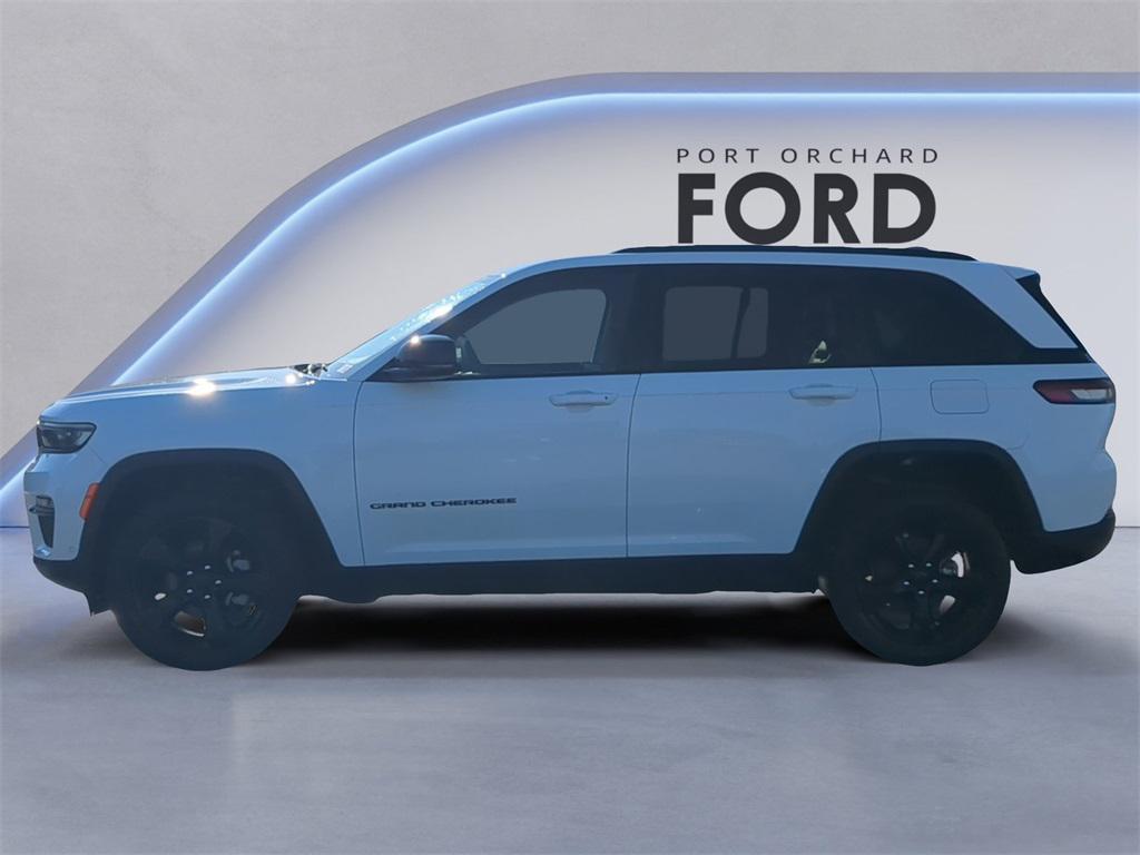 used 2023 Jeep Grand Cherokee car, priced at $30,181