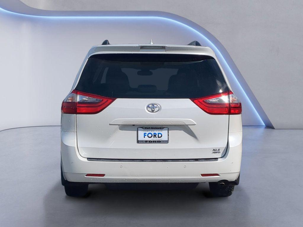 used 2020 Toyota Sienna car, priced at $33,981