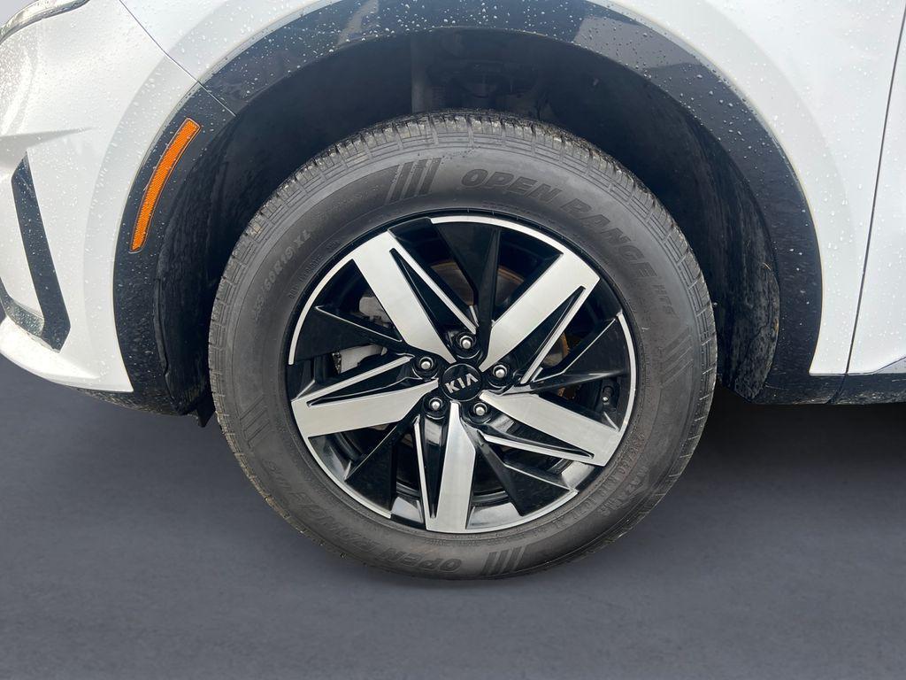 used 2021 Kia Sorento car, priced at $22,681