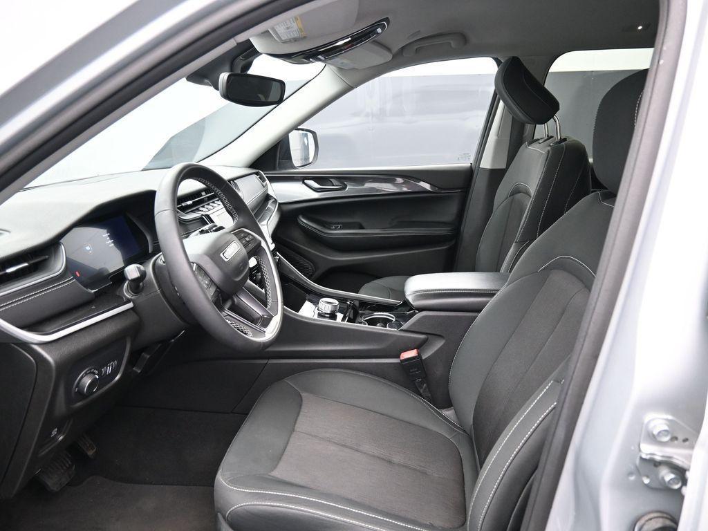 used 2023 Jeep Grand Cherokee car, priced at $23,464