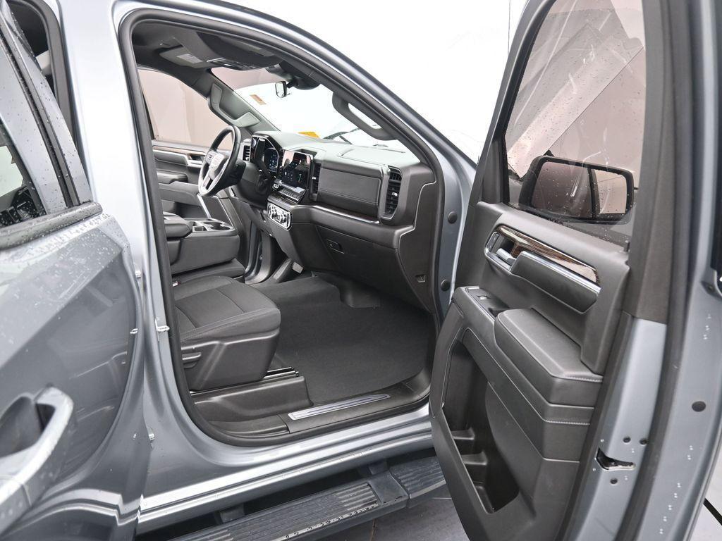 used 2023 GMC Sierra 1500 car, priced at $38,955