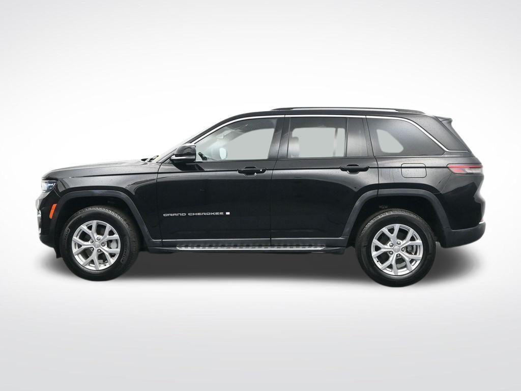 used 2023 Jeep Grand Cherokee car, priced at $29,215
