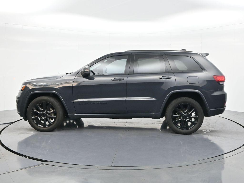 used 2018 Jeep Grand Cherokee car, priced at $14,932
