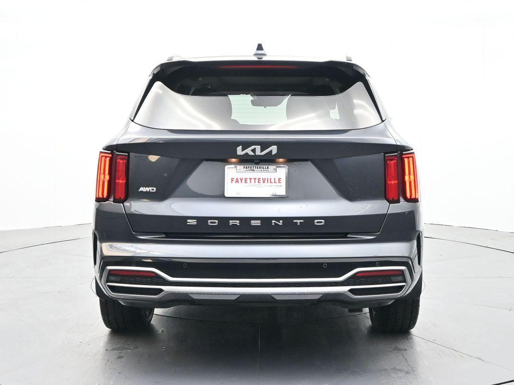 used 2022 Kia Sorento car, priced at $19,587