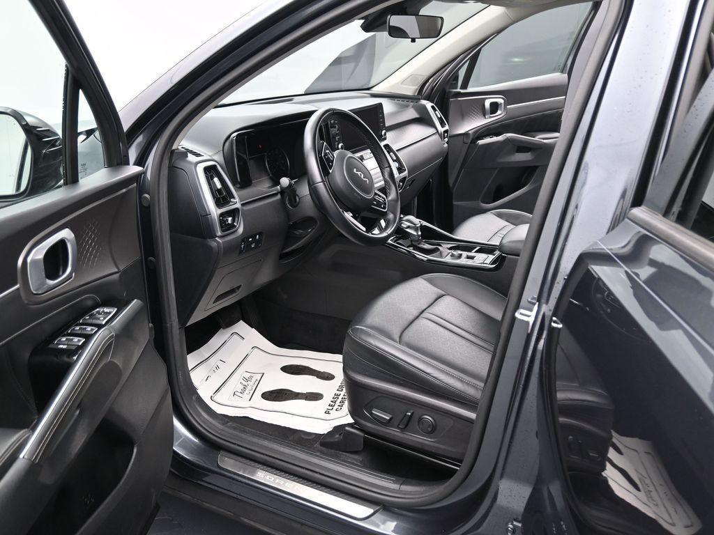 used 2022 Kia Sorento car, priced at $19,587