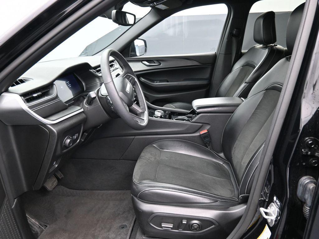 used 2023 Jeep Grand Cherokee car, priced at $26,669