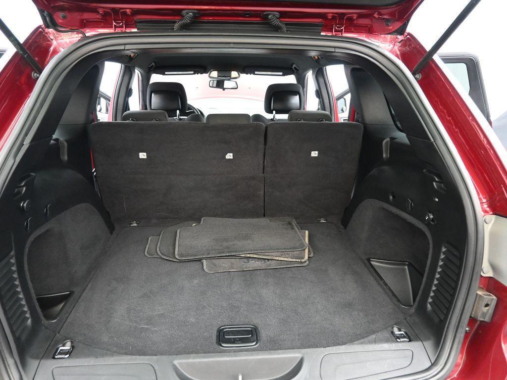 used 2015 Jeep Grand Cherokee car, priced at $10,787