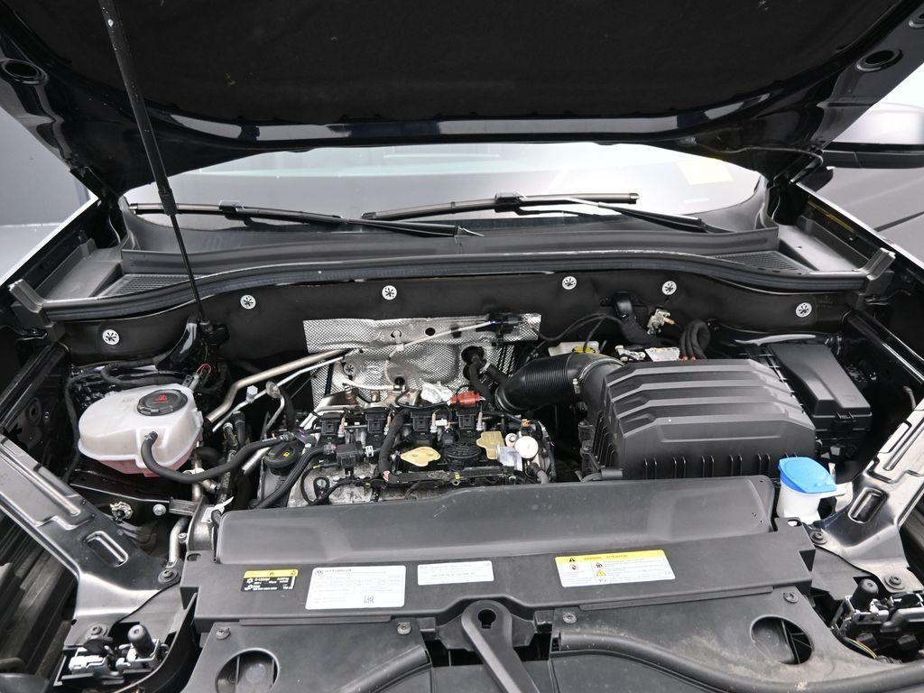 used 2024 Volkswagen Atlas car, priced at $28,947