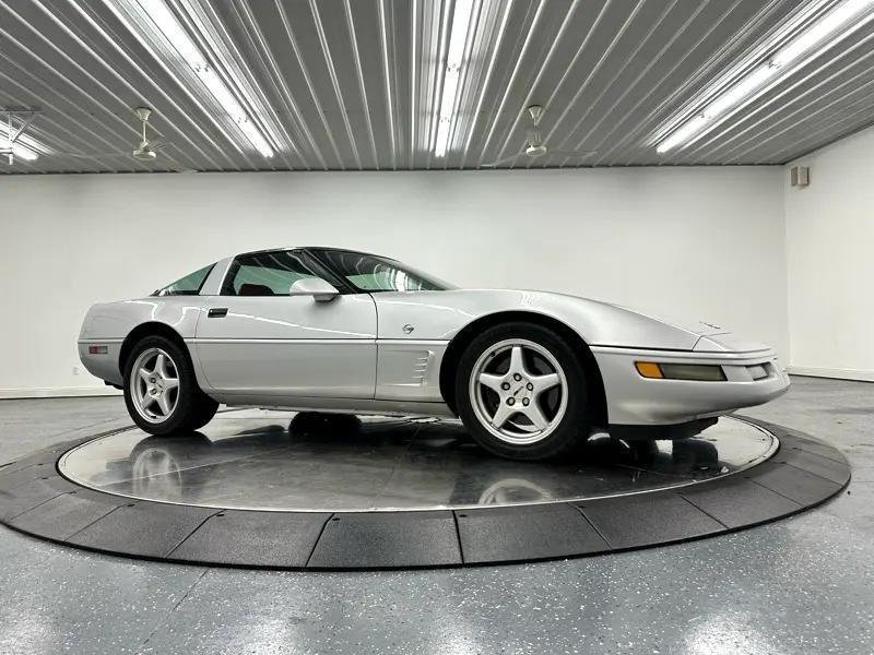 used 1996 Chevrolet Corvette car, priced at $19,900