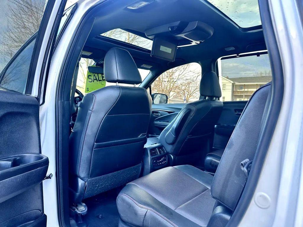 used 2021 Honda Pilot car, priced at $24,295