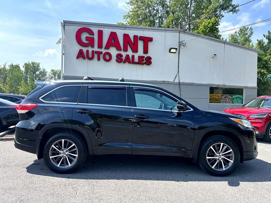 used 2018 Toyota Highlander car, priced at $22,095