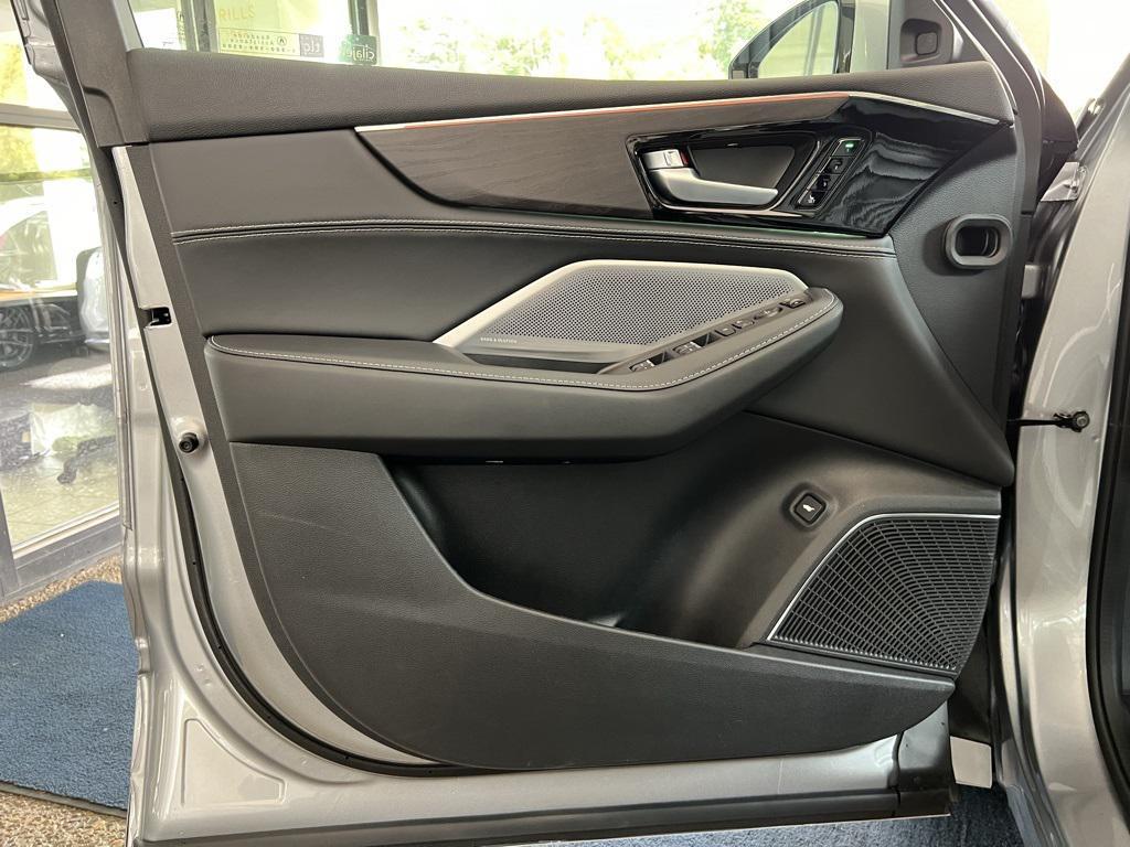 new 2026 Acura MDX car, priced at $68,250