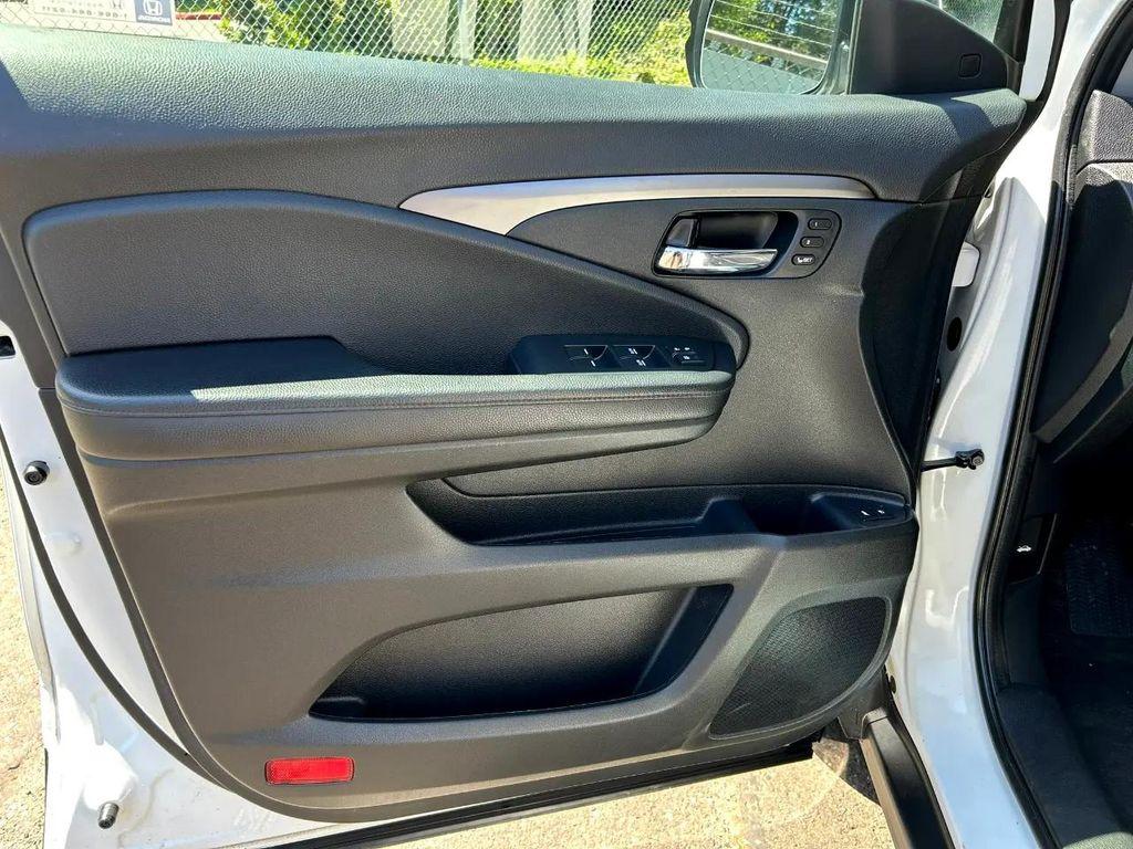 used 2021 Honda Pilot car, priced at $31,995