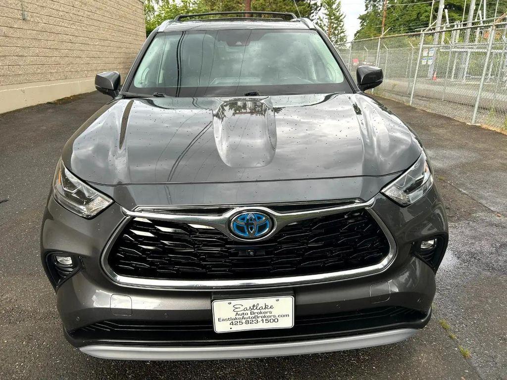 used 2021 Toyota Highlander Hybrid car, priced at $36,995