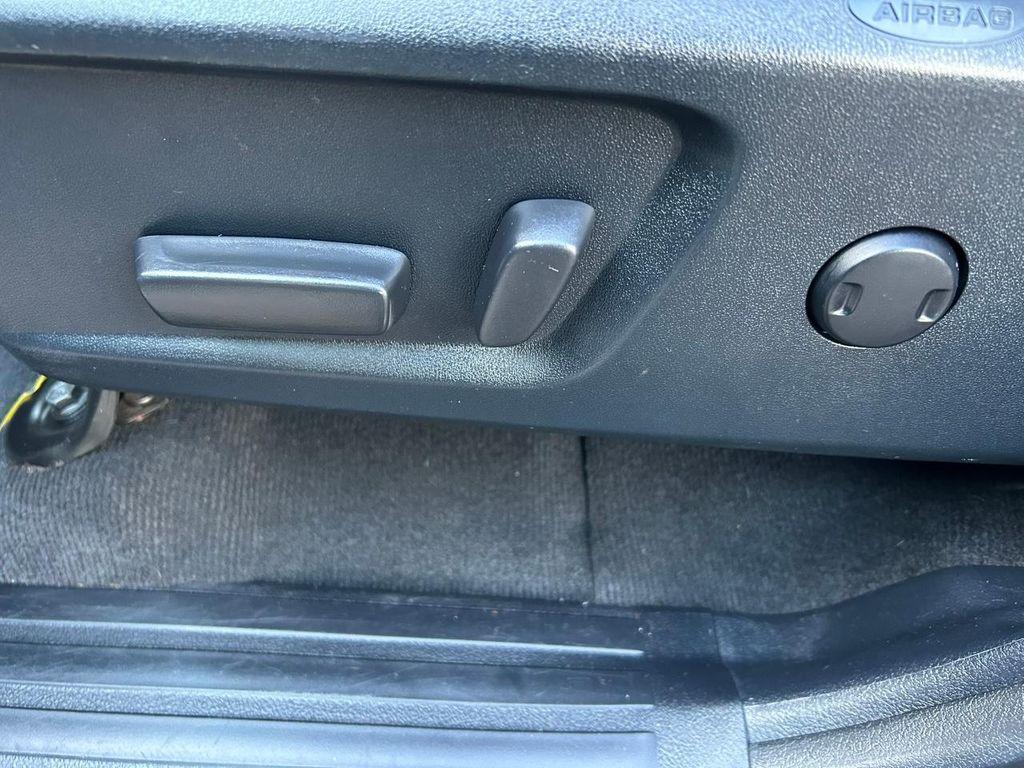 2016 Midnight Black Metallic Toyota Tundra